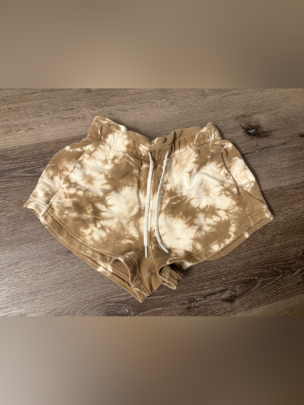 lululemon athletica Tie-Dye Tan & Cream Athletic Shorts